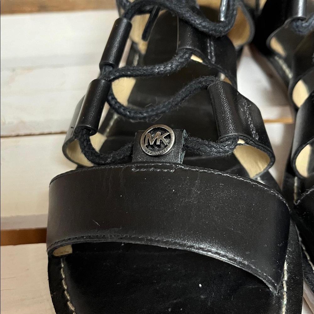 Michael Kors Black Leather Lace Gladiator Sandals Size 7.5 - Picture 5 of 8